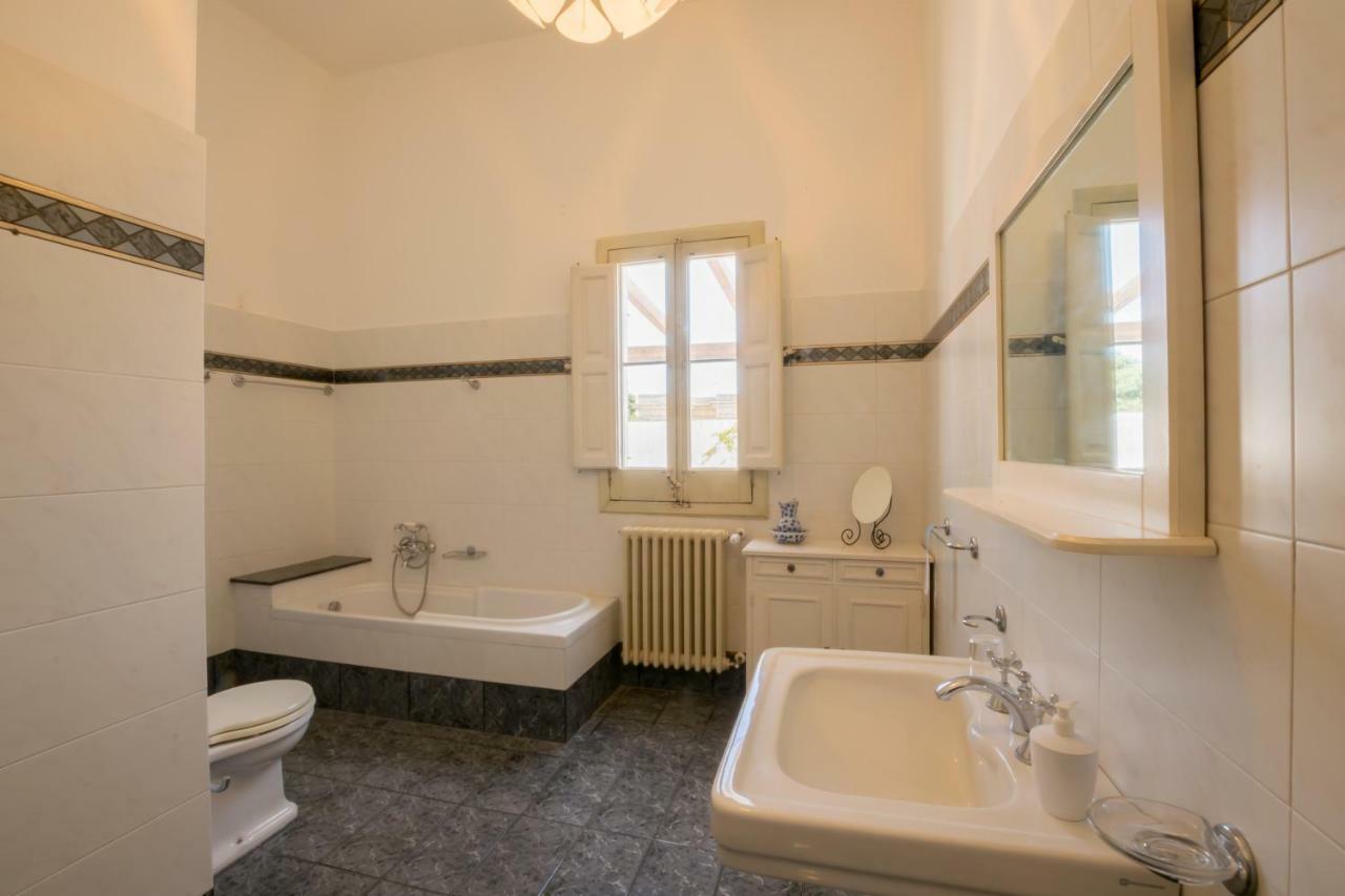 Palazzo Ashian Bed and Breakfast Acquarica del Capo Eksteriør billede