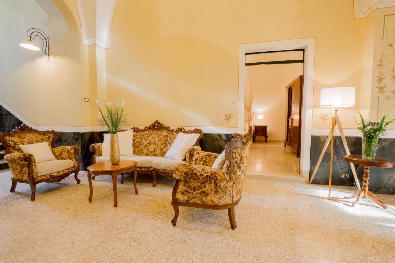 Palazzo Ashian Bed and Breakfast Acquarica del Capo Eksteriør billede