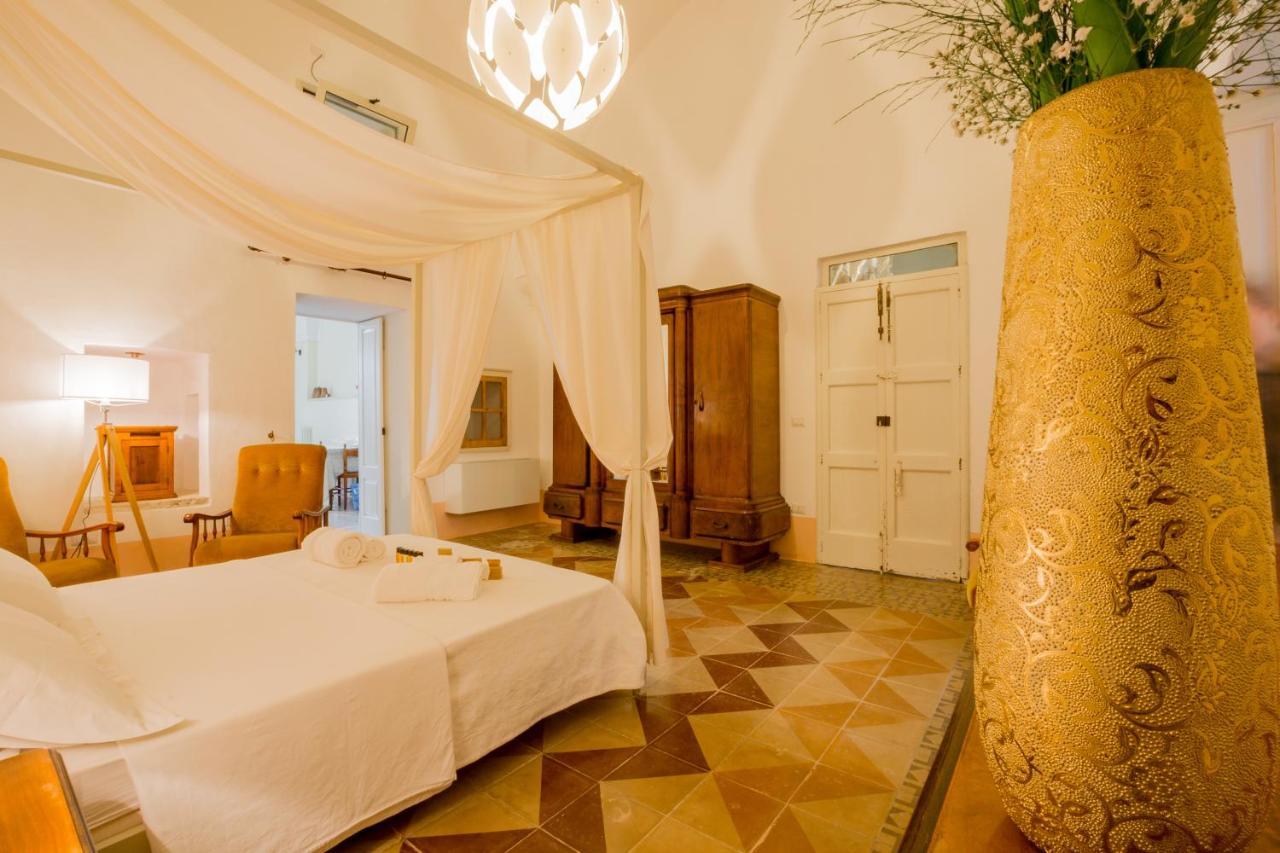 Palazzo Ashian Bed and Breakfast Acquarica del Capo Eksteriør billede
