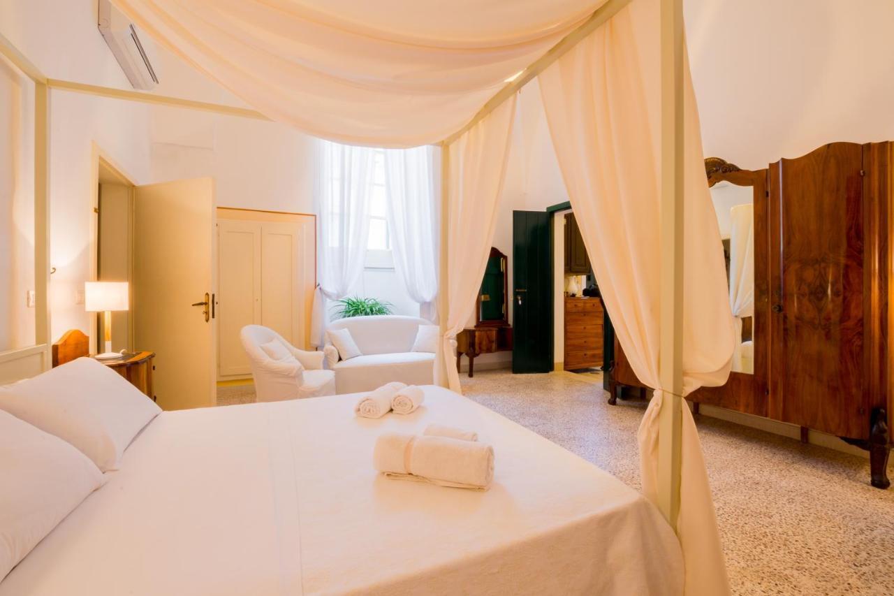 Palazzo Ashian Bed and Breakfast Acquarica del Capo Eksteriør billede