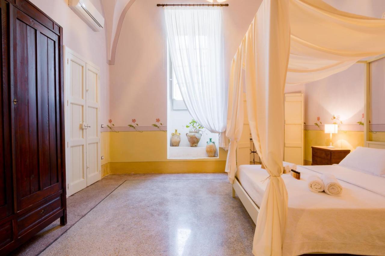 Palazzo Ashian Bed and Breakfast Acquarica del Capo Eksteriør billede