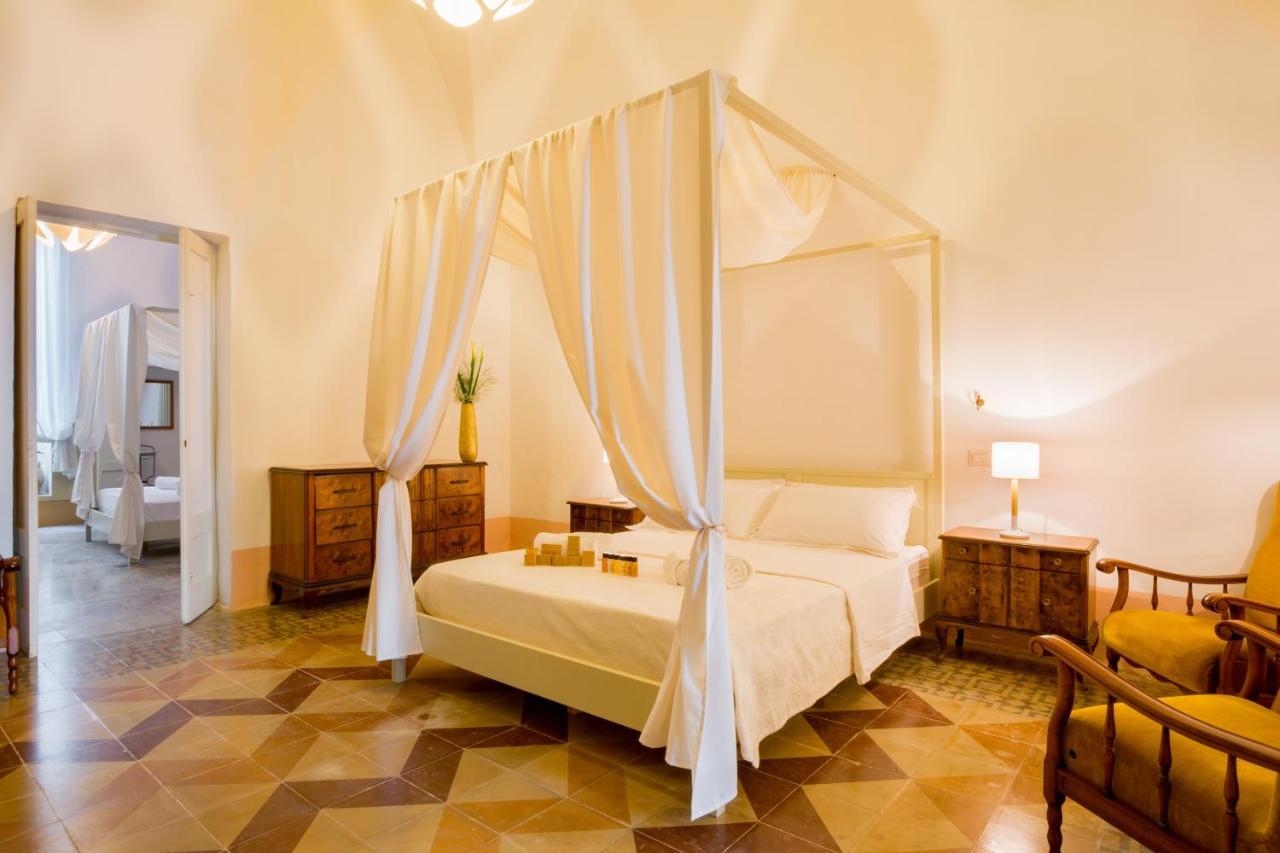 Palazzo Ashian Bed and Breakfast Acquarica del Capo Eksteriør billede